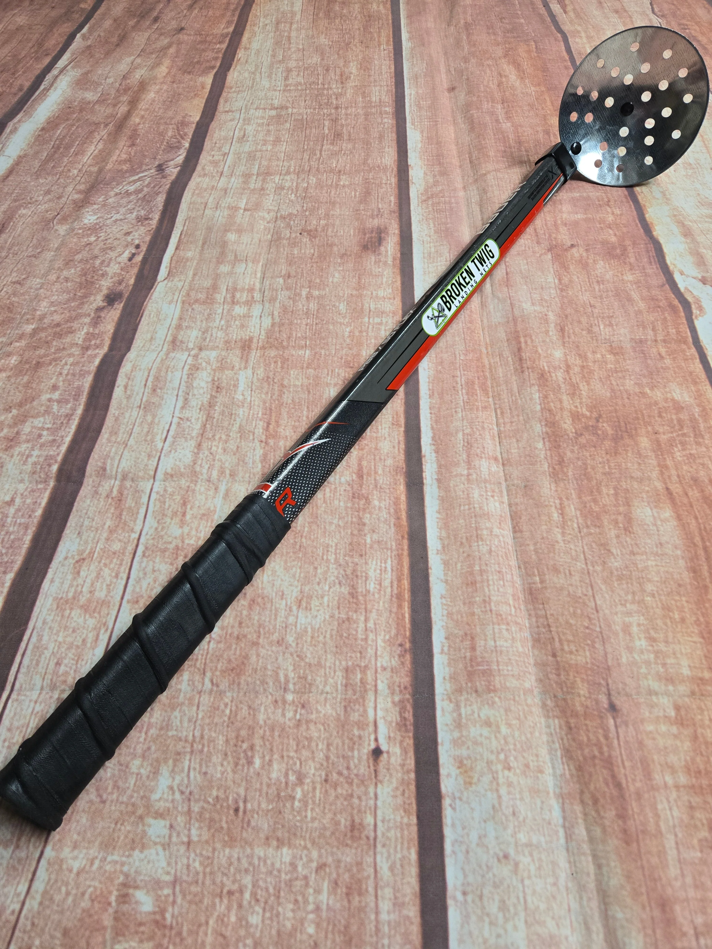 Five-Hole Ice Scoop (long) - Bauer Stick - Image 2